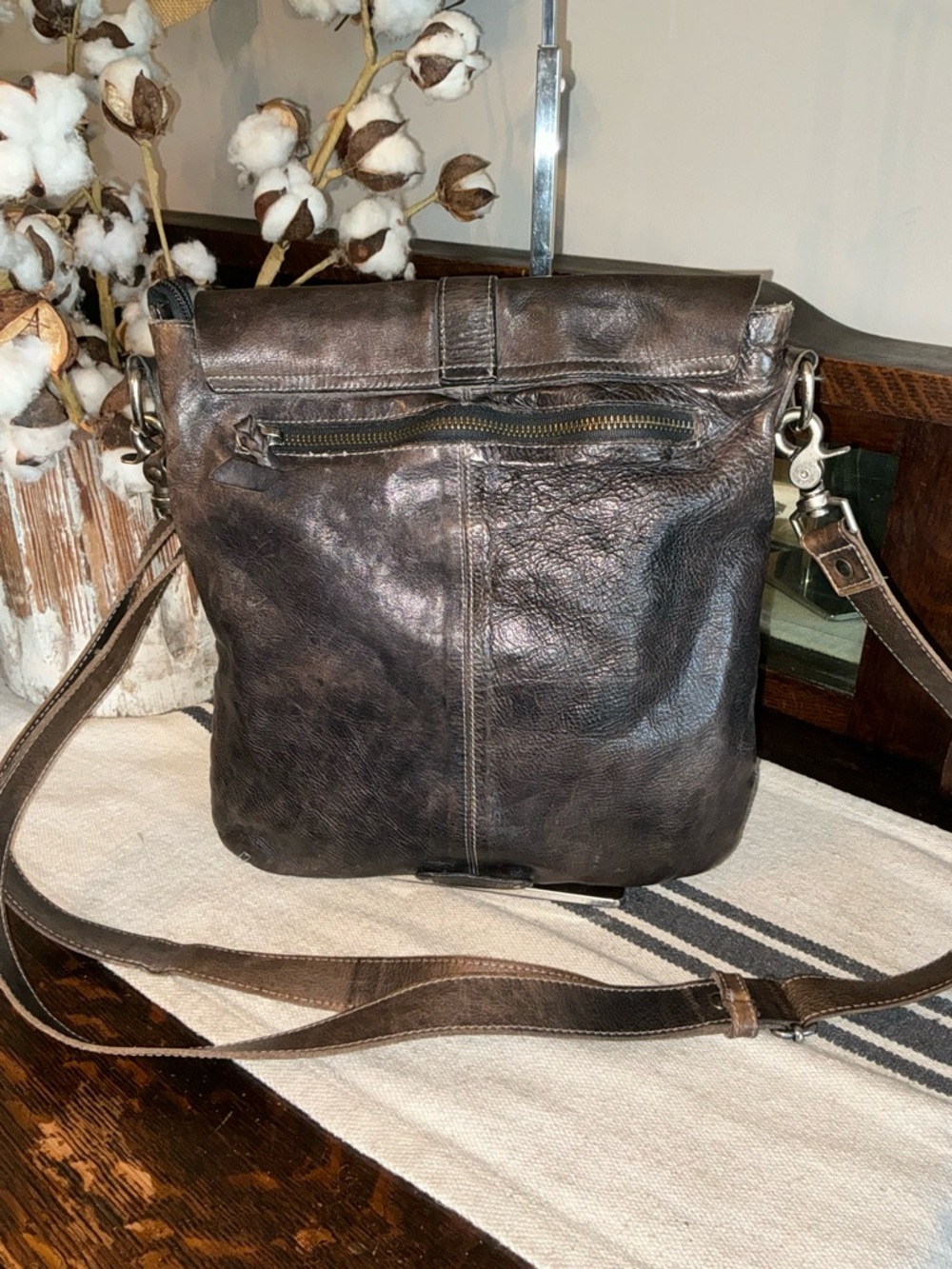 Bed Stu Jack Leather Crossbody Bag Black Rustic Retail $245 - Picture 2 of 15